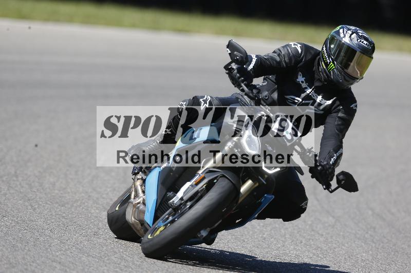 Archiv-2025/48 25.08.2025 Cornu Master School ADR/gruen-vert/93